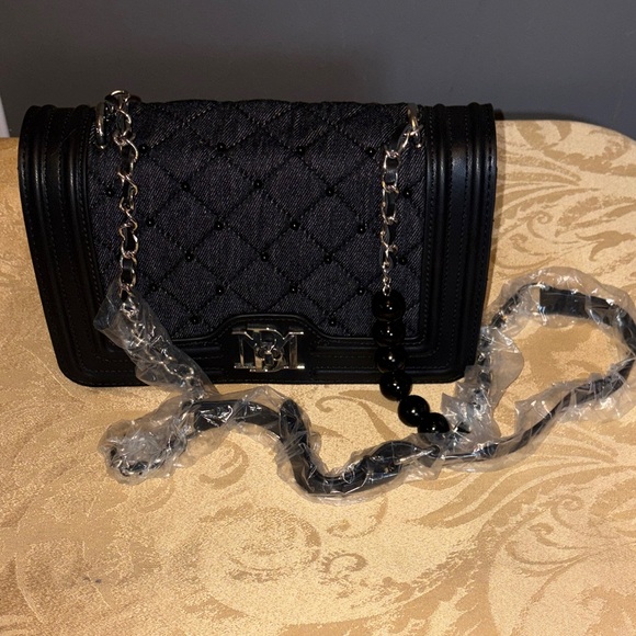 Badgley Mischka Handbags - Badgley Mischka Black Quilted Chain-Detail Crossbody